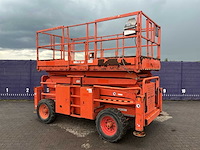 2015 - skyjack - sj 8841 - 4x4 - schaarhoogwerker - afbeelding 2 van  2