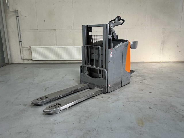 2015 - still - exd-sf20 - stackers - afbeelding 2 van  8