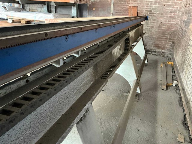 2015 - stromab - atent 100 skh - afkortcirkelzaagmachine 60x1310x106 cm - afbeelding 22 van  24