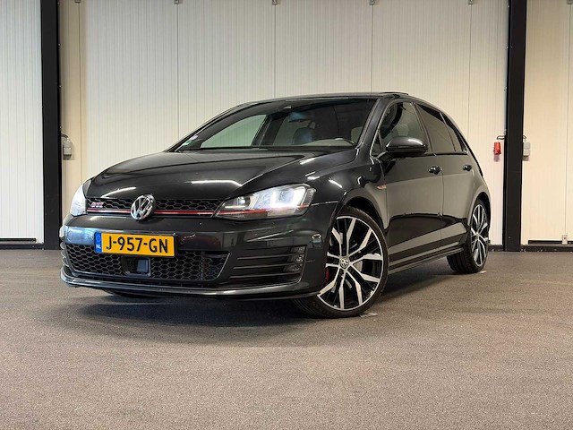 2015 - volkswagen - golf - 2.0 tsi gti perf. j-957-gn iaw - afbeelding 1 van  38