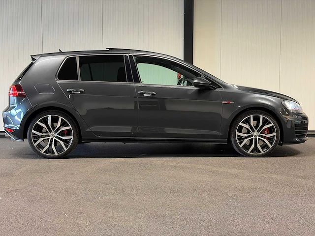2015 - volkswagen - golf - 2.0 tsi gti perf. j-957-gn iaw - afbeelding 28 van  38