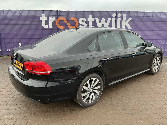2015 - volkswagen - passat - 1.8 tsi bns. ed. r. - personenauto - afbeelding 7 van  12
