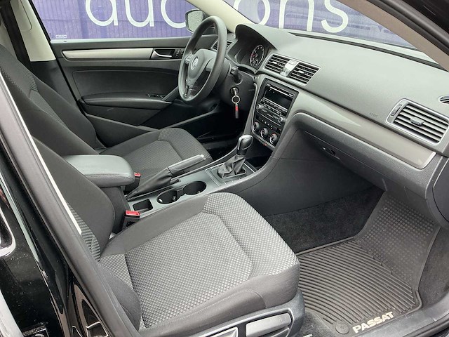 2015 - volkswagen - passat - 1.8 tsi bns. ed. r. - personenauto - afbeelding 4 van  6