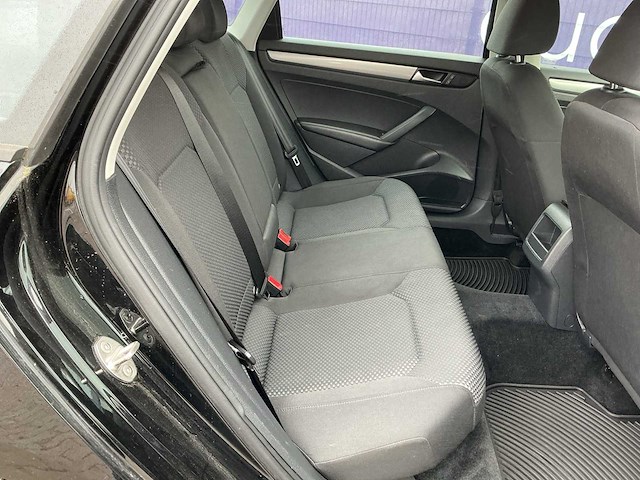 2015 - volkswagen - passat - 1.8 tsi bns. ed. r. - personenauto - afbeelding 5 van  6