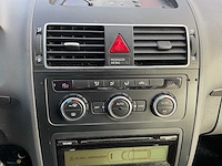 2015 - volkswagen - touran - 2.0 tdi comfl. bluem - personenauto - afbeelding 5 van  19