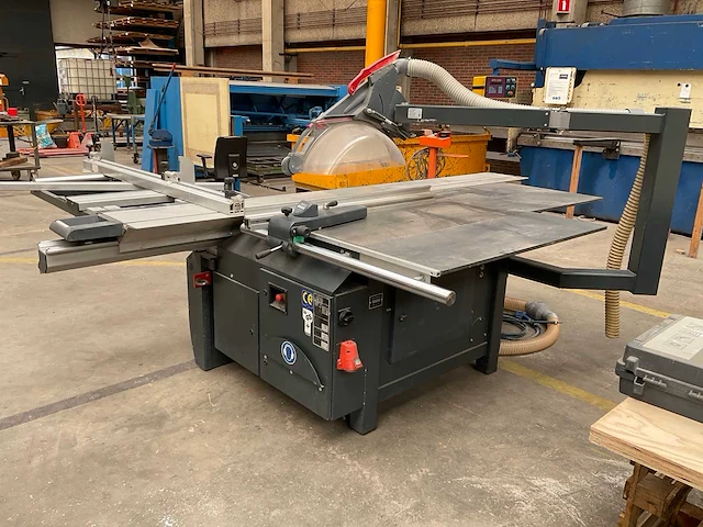 2015 altendorf f45 formaatcirkelzaagmachine - afbeelding 13 van  16