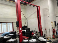 2015 apac 1511d hefbrug 3,2 ton, drempelvrij