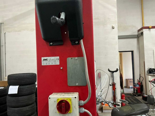 2015 apac 1511d hefbrug 3,2 ton, drempelvrij - afbeelding 8 van  14