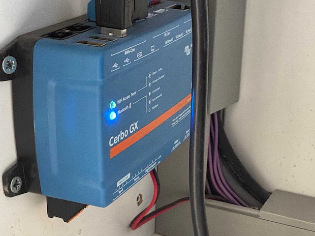 2015 atec mobiele schaftkeet met zonnepanelen en lithium accusysteem - afbeelding 1 van  4