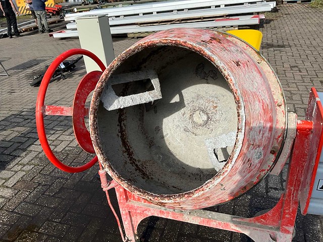 2015 atika profi 145s betonmixer - afbeelding 7 van  10