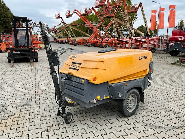 2015 atlas copco xas 67 dd pe compressor aanhangwagen - afbeelding 1 van  19