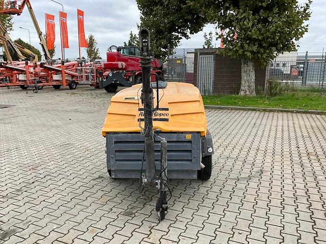 2015 atlas copco xas 67 dd pe compressor aanhangwagen - afbeelding 14 van  19