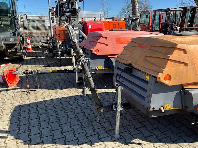 2015 atlas copco xas57 compressor aanhangwagen - afbeelding 8 van  15