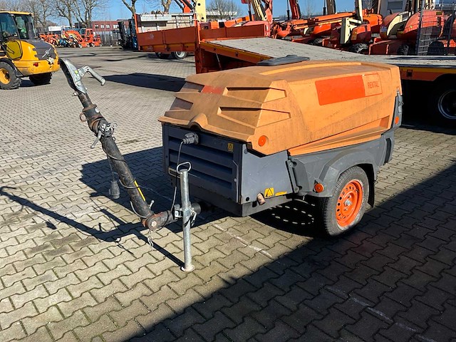 2015 atlas copco xas57 compressor aanhangwagen - afbeelding 1 van  15