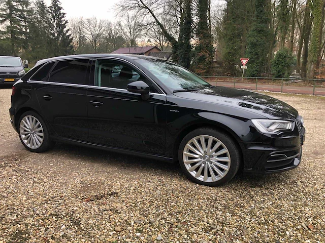 2015 audi a3 e-tron sportback personenauto - afbeelding 7 van  14