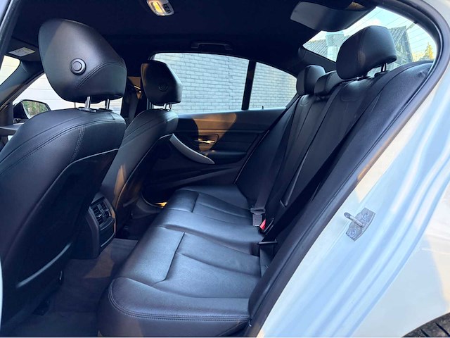 2015 bmw 3-serie automaat personenauto - afbeelding 17 van  18