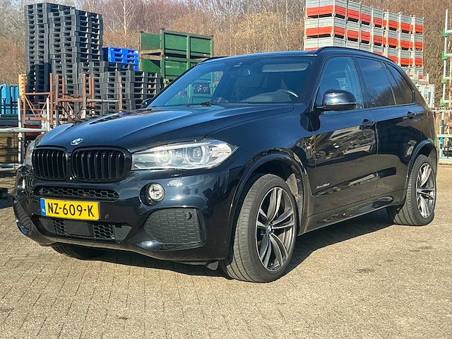 2015 bmw x5 personenauto nz-609-k - afbeelding 1 van  32