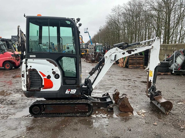 2015 bobcat e19 minigraafmachine - afbeelding 32 van  35