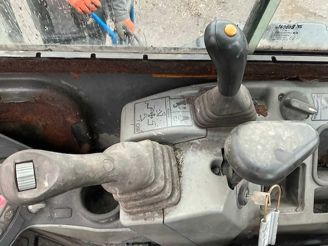 2015 bobcat e32 minigraafmachine - afbeelding 13 van  26
