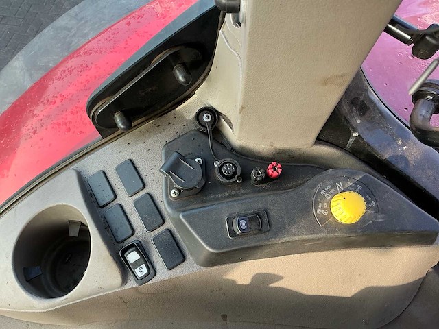 2015 case ih 185 vierwielaangedreven landbouwtractor - afbeelding 12 van  15