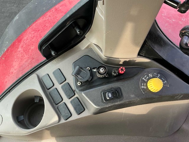 2015 case ih 185 vierwielaangedreven landbouwtractor - afbeelding 11 van  18