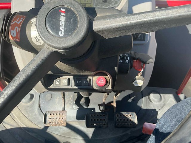 2015 case ih farmall 85c vierwielaangedreven landbouwtractor - afbeelding 26 van  40