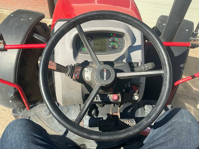 2015 case ih farmall 85c vierwielaangedreven landbouwtractor - afbeelding 22 van  37