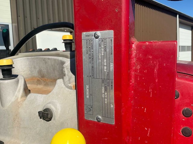 2015 case ih farmall 85c vierwielaangedreven landbouwtractor - afbeelding 32 van  37