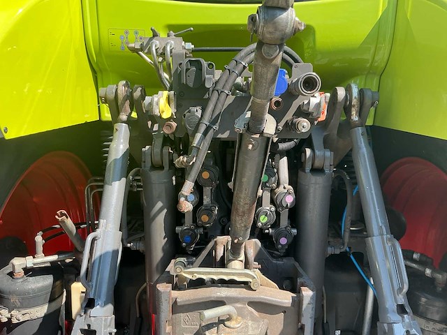 2015 claas a37 640 arion vierwielaangedreven landbouwtractor - afbeelding 6 van  30