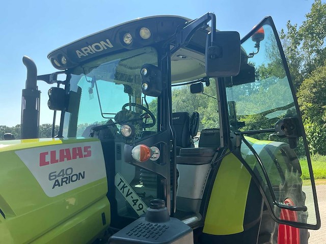 2015 claas a37 640 arion vierwielaangedreven landbouwtractor - afbeelding 9 van  30