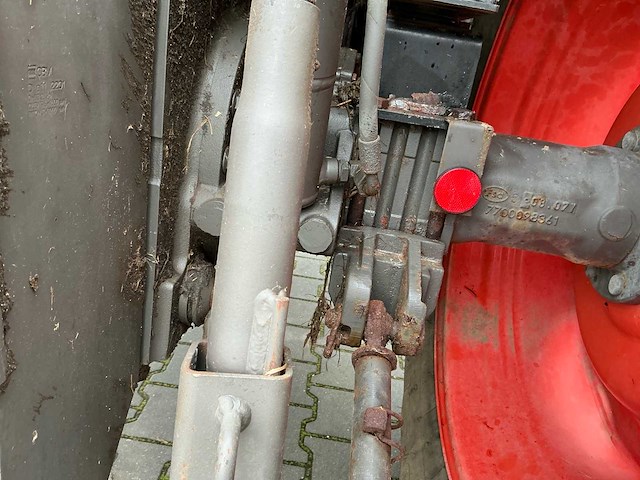 2015 claas axos 320 / a62 vierwielaangedreven landbouwtractor - afbeelding 23 van  46