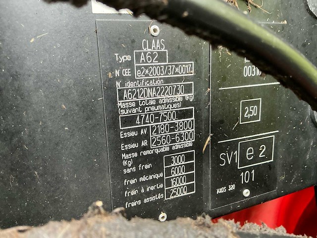 2015 claas axos 320 / a62 vierwielaangedreven landbouwtractor - afbeelding 26 van  46