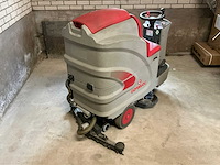 2015 comac innova 100b zelfrijdende veegmachine - afbeelding 2 van  9