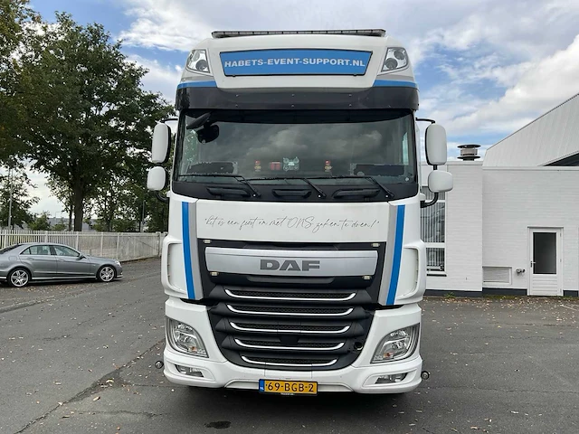 2015 daf xf 18-410 superspacecab vrachtwagen (c) - afbeelding 12 van  34
