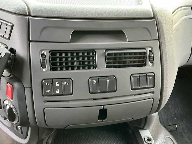 2015 daf xf410 ft opleggertrekker - afbeelding 14 van  30