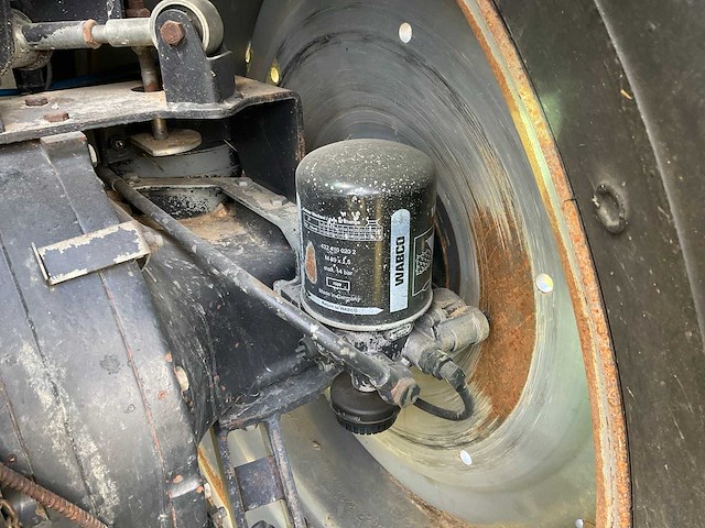 2015 deutz 7210 11v vierwielaangedreven landbouwtractor - afbeelding 11 van  28