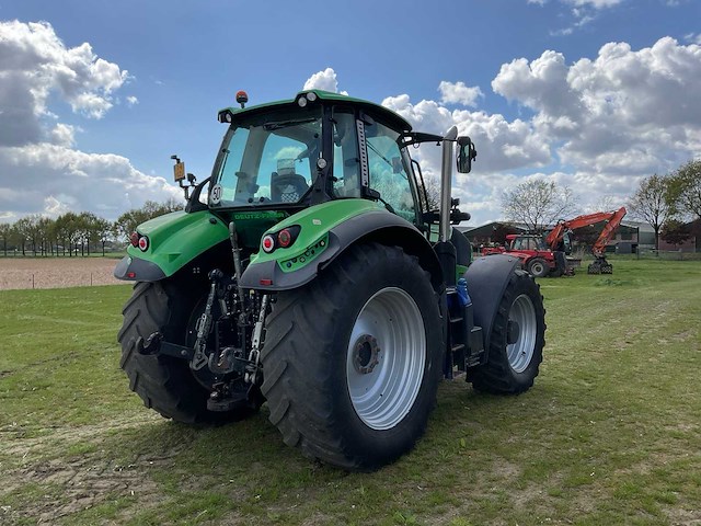 2015 deutz 7210 11v vierwielaangedreven landbouwtractor - afbeelding 24 van  28