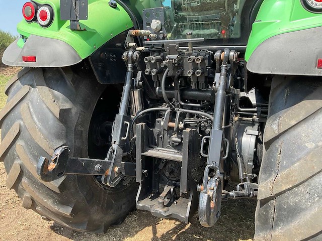 2015 deutz-fahr 6210 cshift vierwielaangedreven landbouwtractor - afbeelding 24 van  27