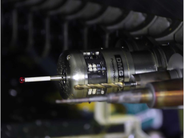 2015 dmg mori dmc1450v cnc verticale bewerkingscentra - afbeelding 11 van  31