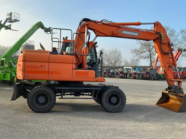 2015 doosan dx140w-3 banden graafmachine - afbeelding 5 van  21