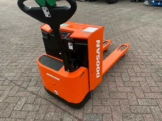 2015 doosan ledh18 elektrische palletwagen - afbeelding 9 van  13