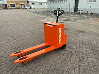 2015 doosan ledh18 elektrische palletwagen - afbeelding 4 van  10