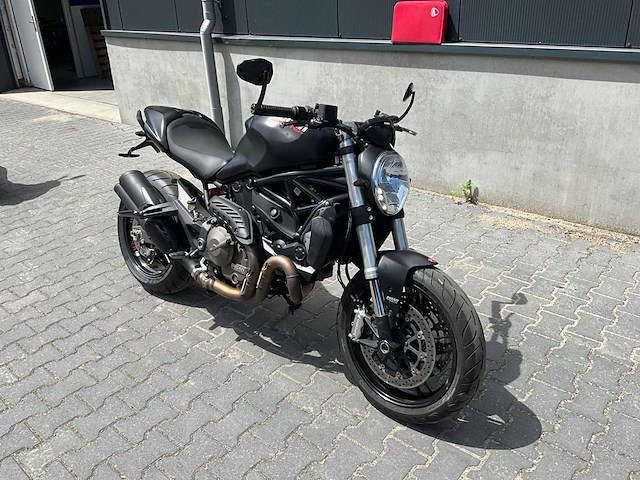 2015 ducati monster 821 motorfiets - afbeelding 11 van  15