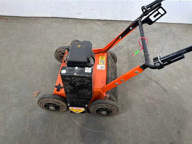 2015 eliet e 401 electric verticuteermachine - 400mm - afbeelding 3 van  4