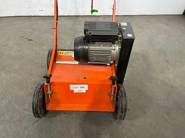 2015 eliet e 401 electric verticuteermachine - 400mm - afbeelding 3 van  8