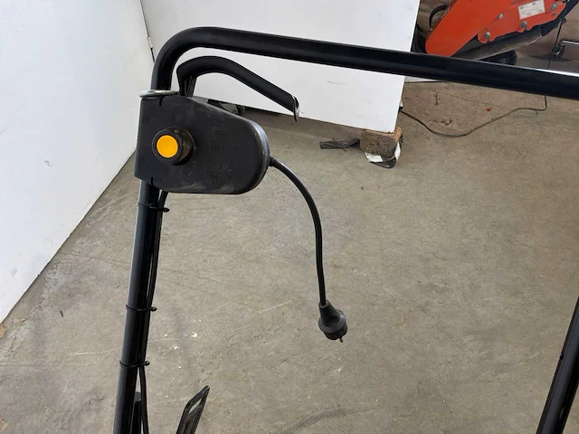 2015 eliet e 401 electric verticuteermachine - 400mm - afbeelding 5 van  8