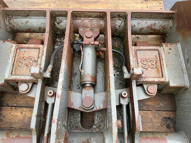 2015 eurosteel l60h hydraulische snelwissel - afbeelding 6 van  8