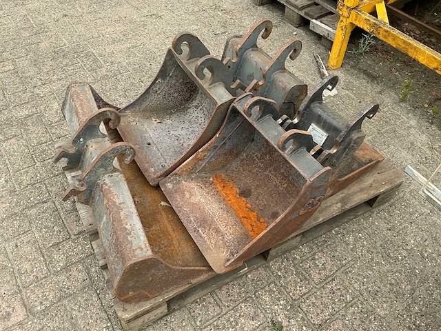 2015 eurosteel verachtert w05-aansluiting snelwissel graafbakken (5x) - afbeelding 1 van  9