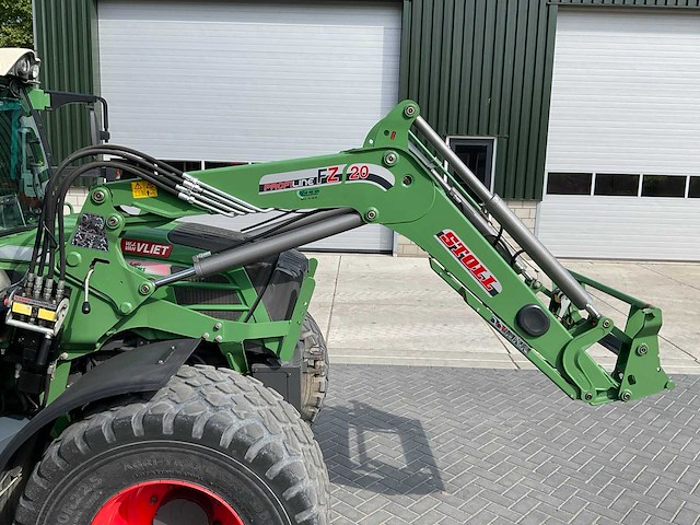 2015 fendt 209 vario tms 332x5 vierwielaangedreven landbouwtractor - afbeelding 2 van  8