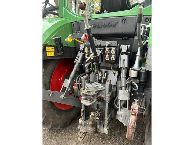 2015 fendt 312 vario s4 vierwielaangedreven landbouwtractor - afbeelding 4 van  15